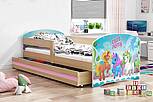 Dětská postel LUKI se šuplíkem - barva přírodní borovice - PONÍCI