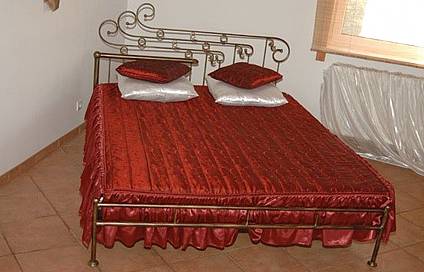 Kovová manželská postel Roxana bez předního čela 160 x 200 cm  - patina měděná