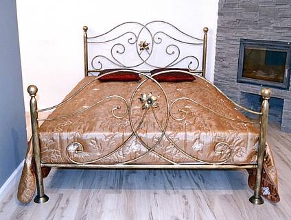 Kovová postel Alexandra 140 x 200 cm, měděná
